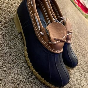 LL BEAN womens size 8 duck boots